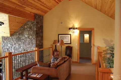 61825 Fall Creek Loop, Bend, OR 97702 photo 20