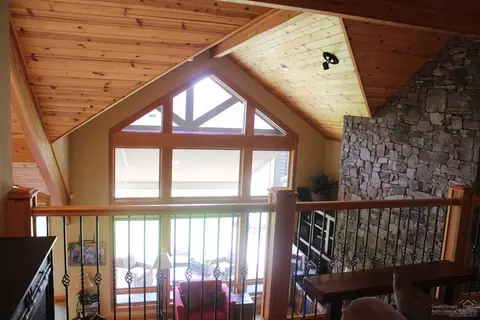 61825 Fall Creek Loop, Bend, OR 97702 photo 19