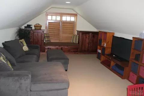 61825 Fall Creek Loop, Bend, OR 97702 photo 21