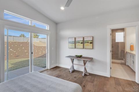 60118 SE Ruby Peak Loop, Bend, OR 97702 photo 17