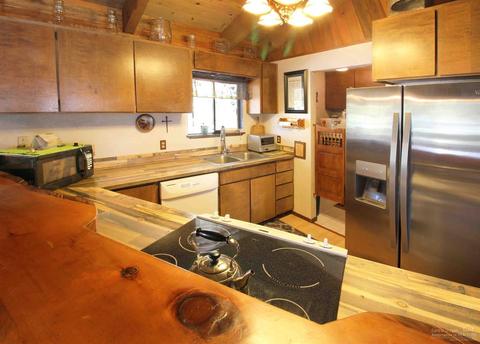 18245 E Plainview Rd, Bend, OR 97703 photo 11