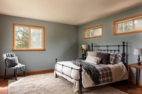 21057 Gift Rd, Bend, OR 97703 photo 8