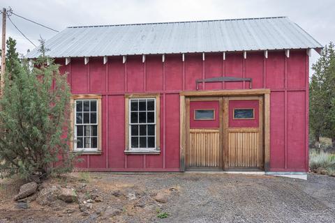 21057 Gift Rd, Bend, OR 97703 photo 13