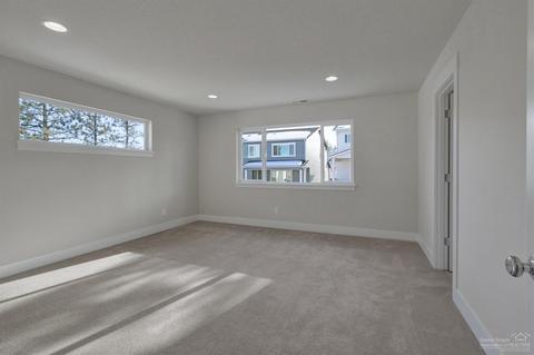 19983 Badger Rd, Bend, OR 97702 photo 11