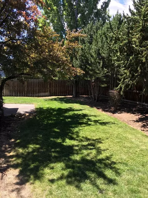 1131 NE Locksley Dr, Bend, OR 97701 photo 18