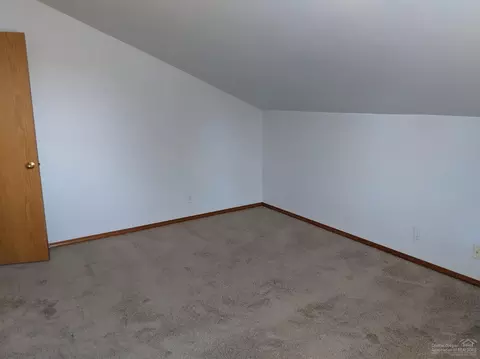 1131 NE Locksley Dr, Bend, OR 97701 photo 12