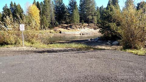 17199 Island Loop Way, Bend, OR 97707 photo 6