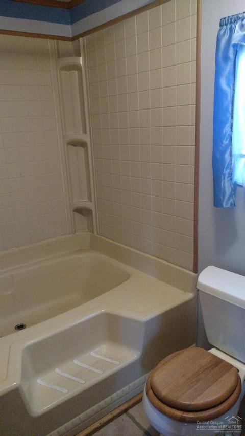 17199 Island Loop Way, Bend, OR 97707 photo 14