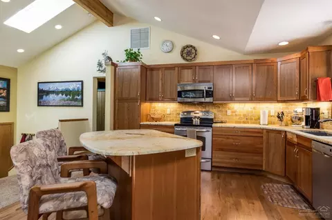 57282 Stag Ln, Sunriver, OR 97707 photo 5