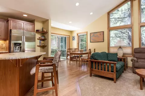 57282 Stag Ln, Sunriver, OR 97707 photo 6