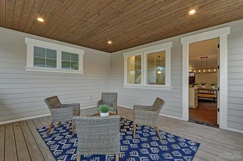 60101 SE Ruby Peak Loop, Bend, OR 97702 photo 19
