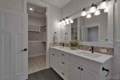 60101 SE Ruby Peak Loop, Bend, OR 97702 photo 18