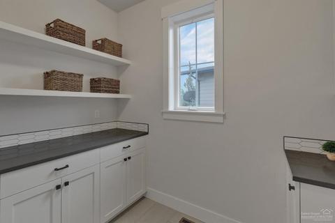 60101 SE Ruby Peak Loop, Bend, OR 97702 photo 14