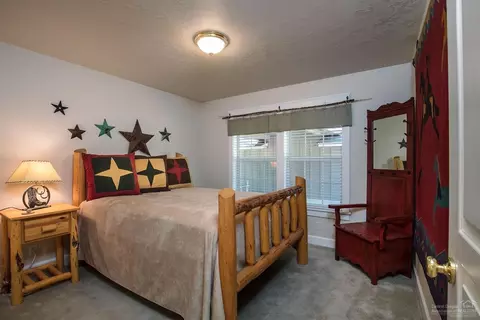 55779 Lost Rider Loop, Bend, OR 97707 photo 13