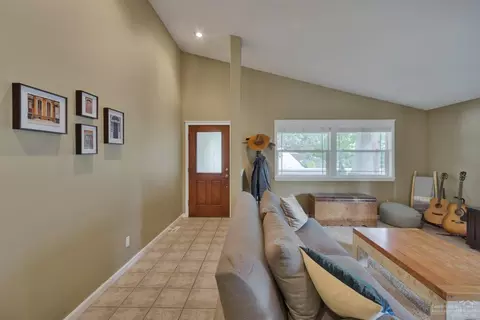 2639 NW Rainbow Ridge Dr, Bend, OR 97703 photo 4