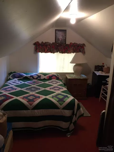 224 SE Rosenbaum St, Mitchell, OR 97750 photo 6