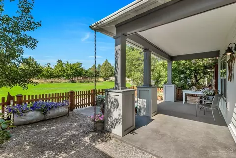 21245 Violet Ln, Bend, OR 97702 photo 4