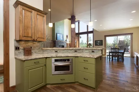 60430 Snap Shot Loop, Bend, OR 97702 photo 9