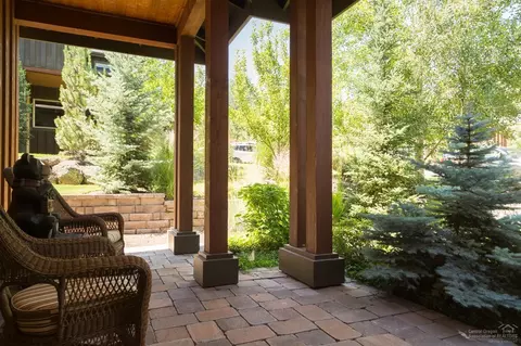 60430 Snap Shot Loop, Bend, OR 97702 photo 3