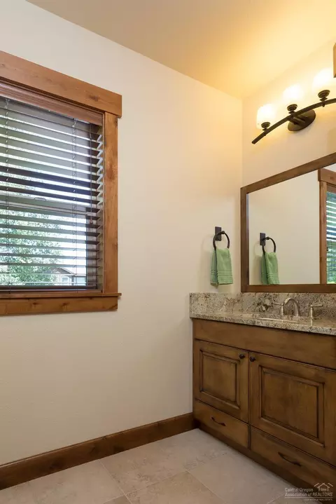60430 Snap Shot Loop, Bend, OR 97702 photo 16