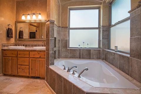 55015 Mallard Dr, Bend, OR 97707 photo 14