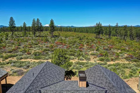19151 Gateway Loop, Bend, OR 97702 photo 24