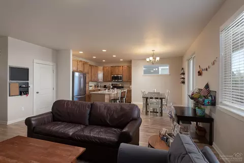 61589 Alstrup Rd, Bend, OR 97702 photo 5