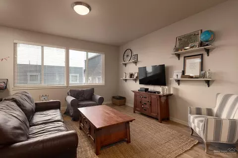 61589 Alstrup Rd, Bend, OR 97702 photo 3