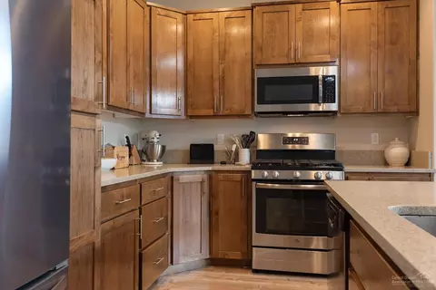 61589 Alstrup Rd, Bend, OR 97702 photo 9