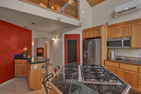 23065 Bacchus, Bend, OR 97702 photo 6