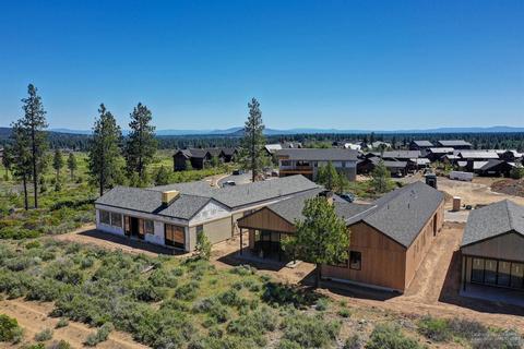 19190 Gateway Loop Loop, Bend, OR 97702 photo 17