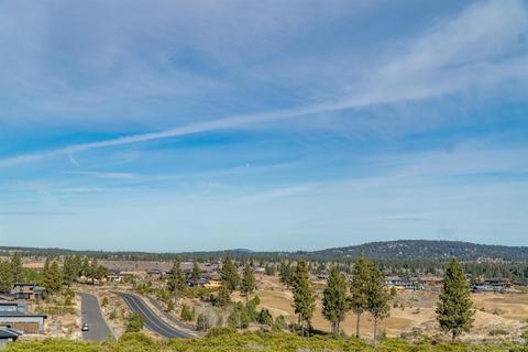 19190 Gateway Loop Loop, Bend, OR 97702 photo 2