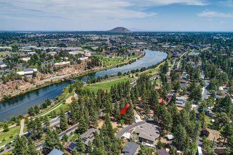 61691 Cedarwood Rd, Bend, OR 97702 photo 1
