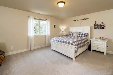 63218 NE Jimbo Ln, Bend, OR 97701 photo 16