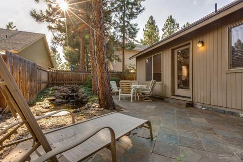 19960 Quail Pine Loop, Bend, OR 97702 photo 3