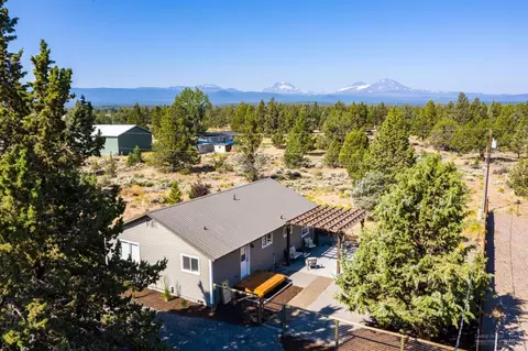 66925 Central St, Bend, OR 97703 photo 2