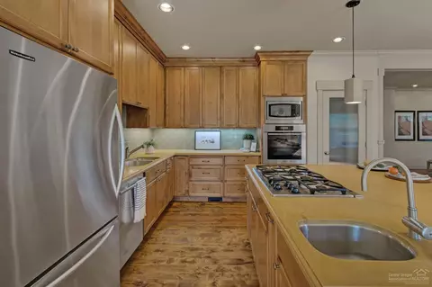 61438 Linton Loop, Bend, OR 97702 photo 12