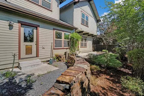 61438 Linton Loop, Bend, OR 97702 photo 24