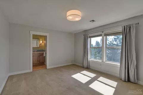 61438 Linton Loop, Bend, OR 97702 photo 18