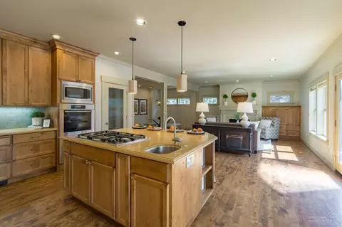 61438 Linton Loop, Bend, OR 97702 photo 10