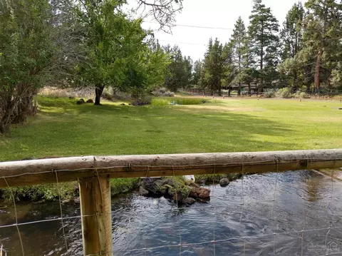63856 Scenic Dr, Bend, OR 97703 photo 2