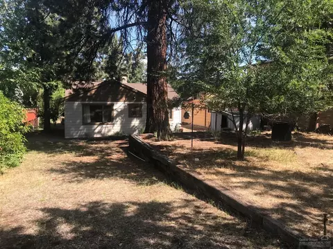 635 NE Irving Ave, Bend, OR 97701 photo 11