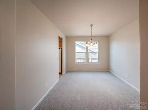 20701 Wandalea Dr, Bend, OR 97701 photo 10