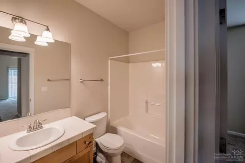 20701 Wandalea Dr, Bend, OR 97701 photo 17