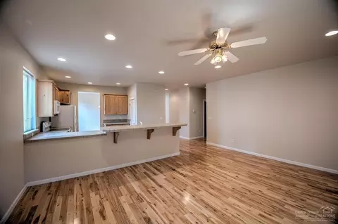 20701 Wandalea Dr, Bend, OR 97701 photo 4