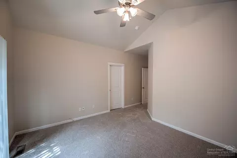 20701 Wandalea Dr, Bend, OR 97701 photo 14