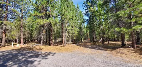 51949 Pacific Willow, La Pine, OR 97739 photo 1