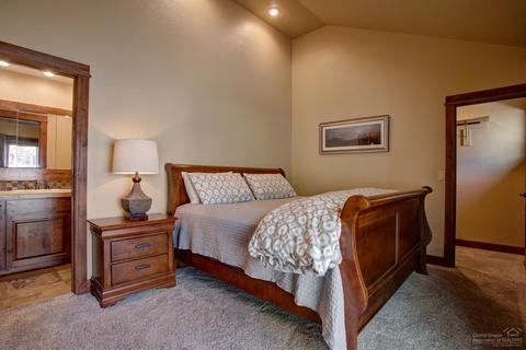 18199 Oregon Loop, Sunriver, OR 97707 photo 11