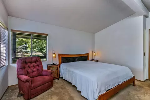 21878 Repine Dr, Bend, OR 97701 photo 15