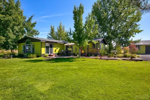 21878 Repine Dr, Bend, OR 97701 photo 2